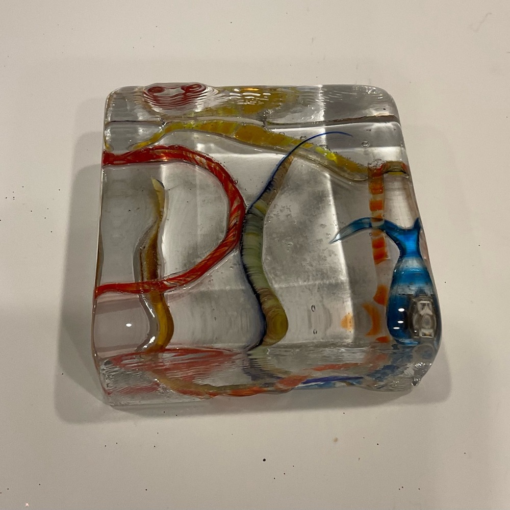 STUNNING HEAVY SQUARE INFUSED GLASS PAPERWEIGHT